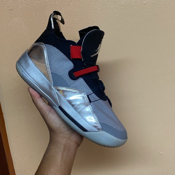 Nike Air Jordan XXXIII 33 All-Star Metallic Silver Black Charlotte AQ8830-005 - Picture 8 of 17